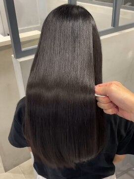 ジェコ ブラン(gecko. brun) 大人の美髪矯正/ストレートヘア/黒髪ロング/ツヤ髪/髪質改善