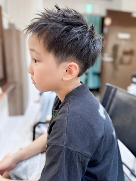 リモア(L I M O A) スパイキーショート×アップバング