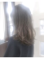 ヘアーアンドアトリエ マール(Hair&Atelier Marl)&nbsp;【Marlアプリエ】グレージュのグラデーションカラー