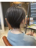 20代30代40代小顔♪大人かわいい前下がりひし形耳かけショート