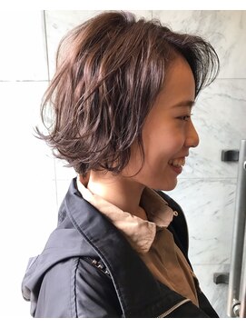 フロート 小阪店(float) マロンブラウン_エアリーミディ 黒髪 ホワイトアッシュ