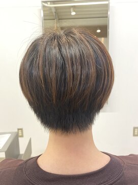 ヘアークラフト(hair craft) 大人かわいいシルエットのショート