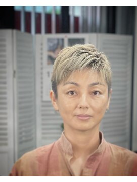 ニシンザ(NISHINZA) 刈り上げ無造作ベリーショート