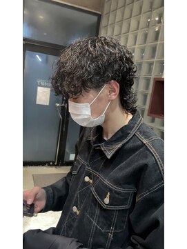 スピンオフシフト(SPIN-OFF SHIFT) 波巻きウルフパーマ