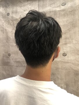 ネオリーブエクラ 上野御徒町店(Neolive eclat) 刈り上げツーブロック