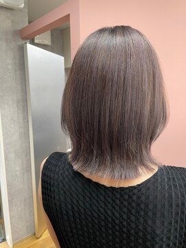 カームバイリコ 学芸大学(calm by liko) 斜めバング/グレージュカラー/デザインカラー/学芸大学