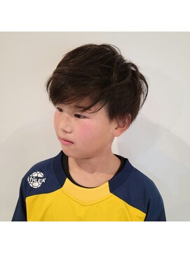 ピスヘアー(PITH HAIR) キッズカット(U24)　ツーブロックマッシュ
