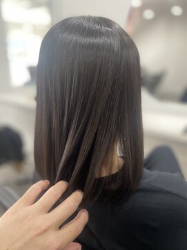 トゥーレ(Tule) 艶ロングボブ