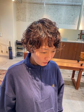 ニクラ ザ ブリンク(NICLA the blink) スパイラルパーマ