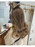 ベージュ系カラー