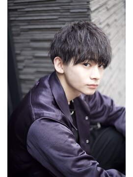 ユーフォリア 渋谷グランデ(Euphoria SHIBUYA GRANDE) スーツ短髪ツーブロック束感モテる黒髪シークレットパーマ