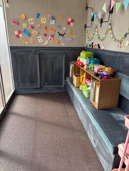 ラポールヘア ヨークベニマル田彦西店の写真/【初来店限定クーポンあります！】お子様と通えるサロン。１人で頑張りすぎずリラックスしてキレイに＊