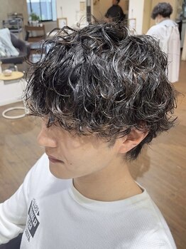 ヘアーサロンリボーンフォーメンズ 王子(Hair salon Reborn for men‘s)の写真/スパイラルやツイストetc...かっこいいパーマはお任せ!!ハイトーンも流行りをおさえたトレンドスタイルへ◎