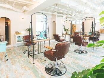 リノカヒリ(Lino kahili)の写真/落ち着いた雰囲気の店内で、リラックスしながら施術が受けられます。上質な空間で上質なサロンタイムを◇