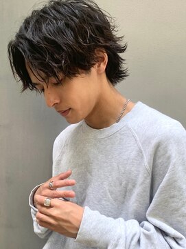 アリエッタ(aRietta) マッシュウルフセンターパート×波巻きスパイラルパーマ