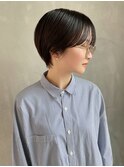 大人ショートヘアハンサムくびれ丸みボブ黒髪グレージュ暗髪