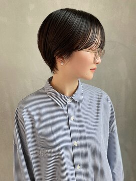 ヨーク(YOKE) 大人ショートヘアハンサムくびれ丸みボブ黒髪グレージュ暗髪