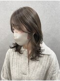 ベージュ×ほんのりグレー