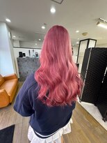 アイズ 渋沢(AIZU)&nbsp;前頭ブリーチ　ピンクカラー　派手髪　韓国風