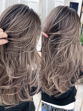 エトワール(ETOILE) 外国人風バレイヤージュ×レイヤーカット 三ノ宮/元町