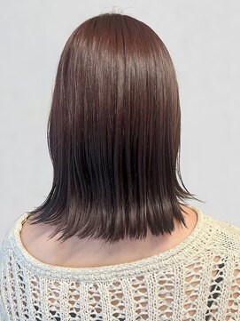 ロカ バイ ティアトロ ヘア サロン(ROCA by teatro hair salon) ラベンダーグレージュ ツヤ髪カラー 外ハネミディアム