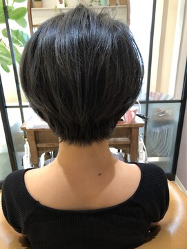 ロンド ブランシュ 錦糸町北口(Lond blanche) 【錦糸町Lond blanche】後頭部ふんわりショートボブ