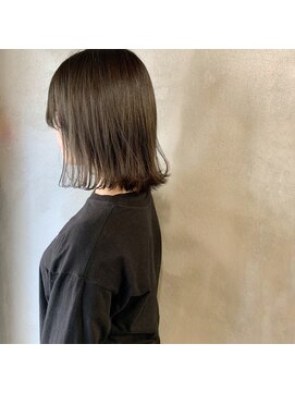 ミント(mint) 透明感グレーで赤み除去！色持ち◎