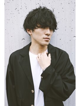 リタ(Lita) ツーブロックマッシュツイストスパイラルパーマニュアンスパーマ