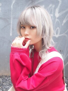 リアイス(Re:ICE) ホワイトシルバーミディアムウルフ