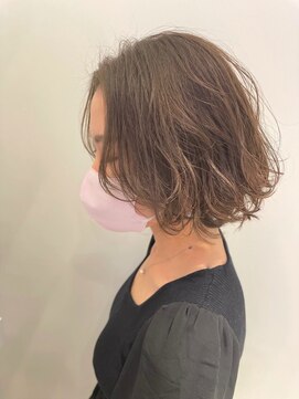 ビーハイブ 一番町店 アヴェダ(BEHIVE) ブリーチなしアッシュベージュ☆