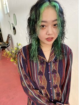 フィン(fin,) fin,/グレージュカラー/ボブウルフ/黒髪/ココアベージュ/パーマ