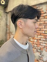 アンリ(Henri)&nbsp;[オカダケント]センターパートヘア