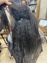 アンフィシュピトロワ(AnFye spi tlow) くせ毛が強い方を高難易度縮毛矯正でつやっつやの艶髪に変身