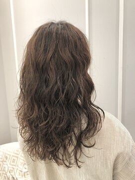 ネオリーブギンザ 銀座店(Neolive GINZA) ミディアムパーマヘア 低温デジタルパーマ レイヤー 銀座