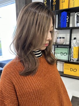 エメヘアデザイン ルイス(Aimer Hair Design Lewis) ブリーチカラー/ベージュ/弘前市