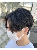 前下がりセンターパート×メンズカット