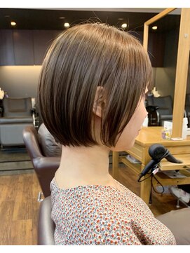 レイラバイアフロート 吉祥寺(Lila by afloat) 【畑中正敏】20代30代40代◎小顔丸みくびれショート、ボブ