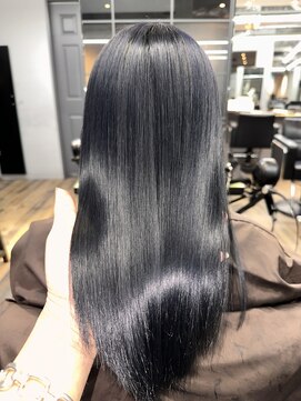 ヘアサロンエムフィス 池袋東口(HAIR SALON M Fe's) 艶感シアーブラック＋髪質改善トリートメント