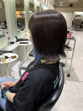 リー 尼崎(Lee) ボブインナーカラーデザイン