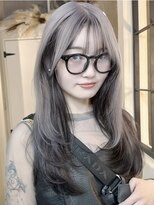 ジィルム(XELM)&nbsp;ハイライトカラーミルクティーベージュレイヤーカット