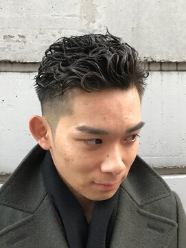 エリマ 横浜西口(elima) 無造作パーマ×アップバングショートスタイル