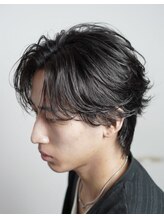 《*最先端のトレンド*》フェザーパーマで毛流れセンターパートにも男らしさを＊[福井/メンズパーマ/韓国]