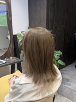 ノーム(norm) 透明感オリーブグレージュ