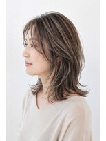 オアシスアヴェダ ザ・ペニンシュラ東京(OASIS AVEDA)&nbsp;40代50代白髪ぼかし透明感ハイライト抜け感ミディアムレイヤー