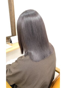 アブー(Aboo)の写真/ダメージを極限まで抑えた地毛風ストレートを実現★ノンアルカリの縮毛矯正2種類を使用し美しい髪へ♪