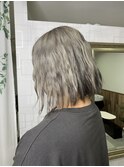 【河野有希】白髪ぼかしライトシルバーのグラデーションカラー