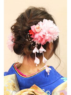 ヘアーガーデン ハニワ(Hair Garden 葉庭) 卒業式・成人式　定番スタイル　ローウエイト