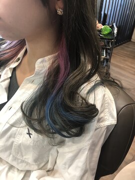 ニコリア(NiQolia) コロナ禍で自粛中でもせめて気分は明るくいようねインナーカラー