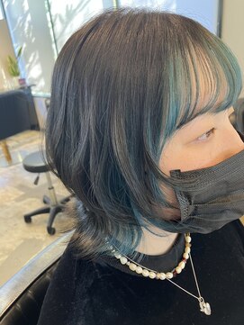 アイノベル(‘Inovel’) ウルフカット×インナーカラー