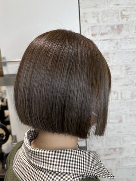 マティス 表参道(matiz) 黒髪ボブショートぱっつん前髪シースルーバング前下がり